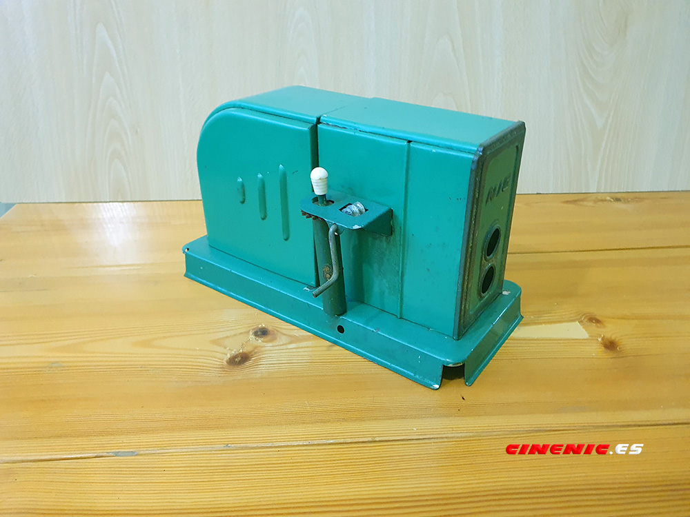CINE NIC METALICO